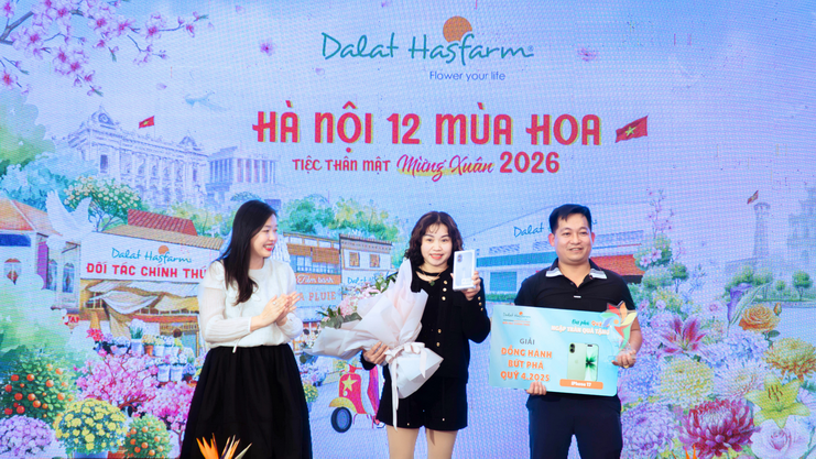 TIỆC THÂN MẬT MỪNG XUÂN 2026 – HÀ NỘI 12 MÙA HOA