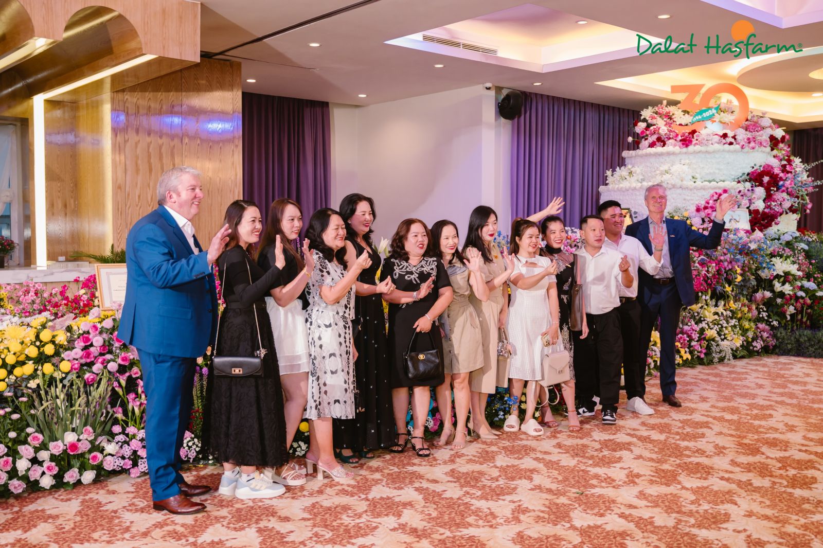 Gala Dinner - Trọn Vẹn Cảm Xúc Cho Một “Hành Trình Kết Nối”